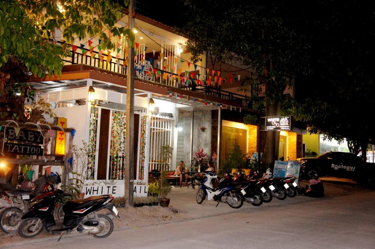 White Jail At Koh Tao Hostel Exterior foto